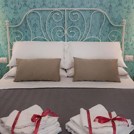 Real Giardinetto A Toledo Hotel Naples Luaran gambar