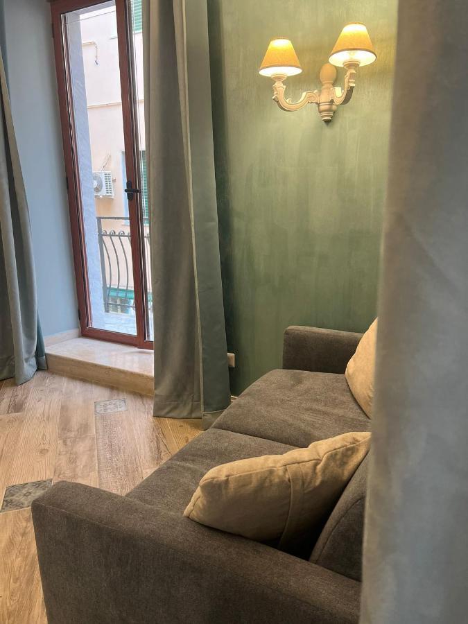 Real Giardinetto A Toledo Hotel Naples Luaran gambar
